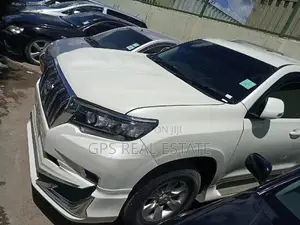 Toyota Land Cruiser 2016 4.0 V6 GXR White