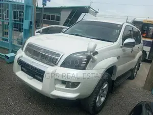 Toyota Land Cruiser 2013 4.0 V6 DLX White
