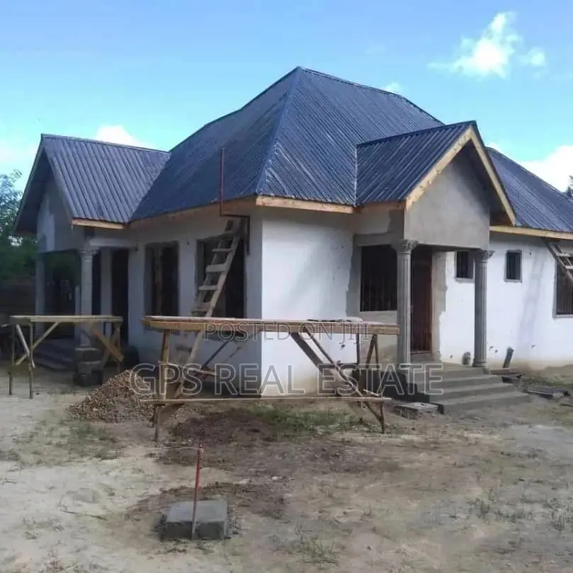 Hoooouse for Sale