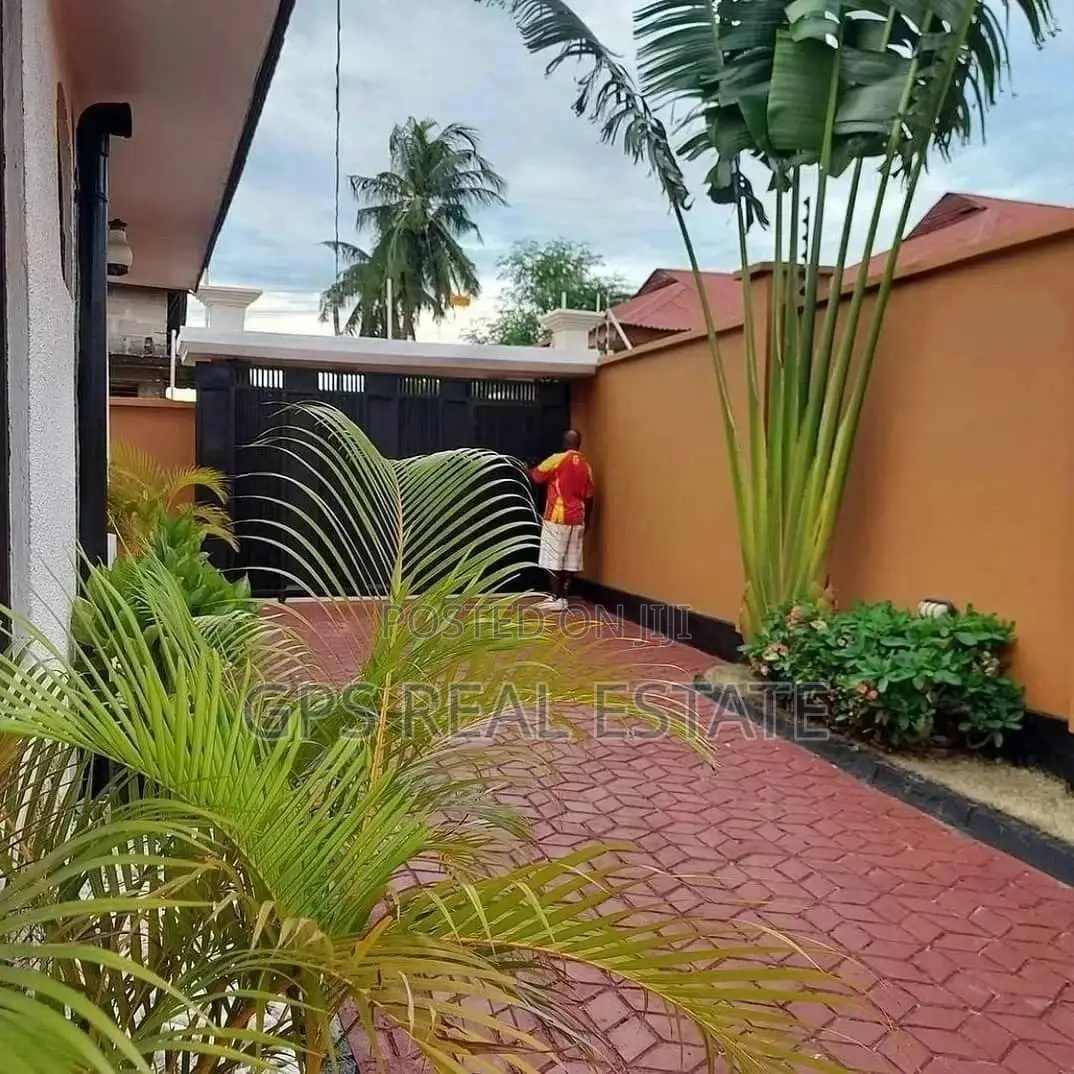 190mil ( House for Sale ) Tabata Barakuda.