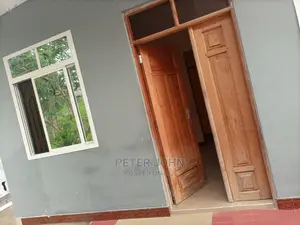 Chumba,Sebule Na Choo (Master Livingroom)