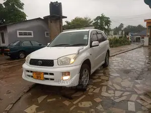 Toyota RAV4 2008 White