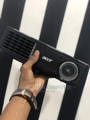 Accer HD Projector