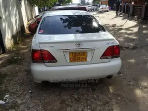 New Toyota Crown 2005 White