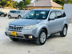 Subaru Forester 2011 Silver