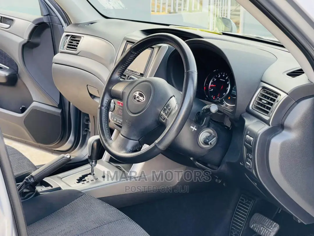 Subaru Forester 2011 Silver