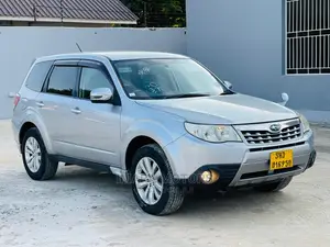 Subaru Forester 2011 Silver