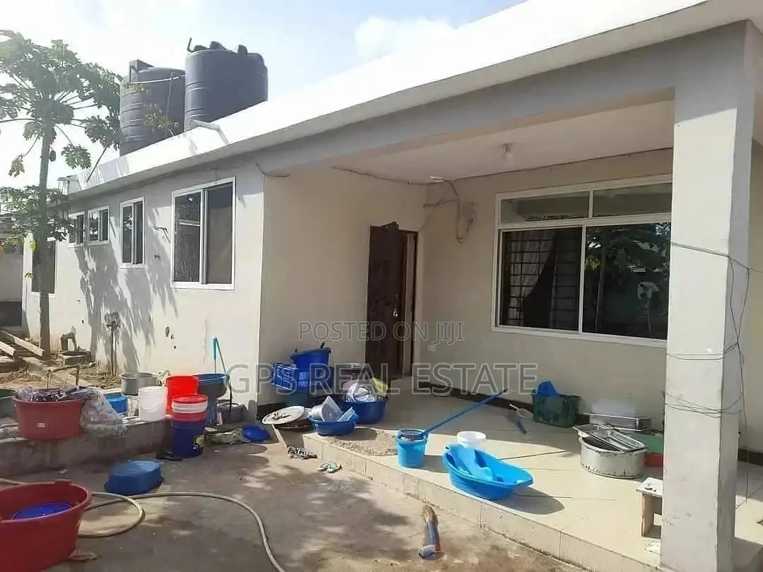4 Bedrooms House for Sale in Evans Mansah, Kinondoni