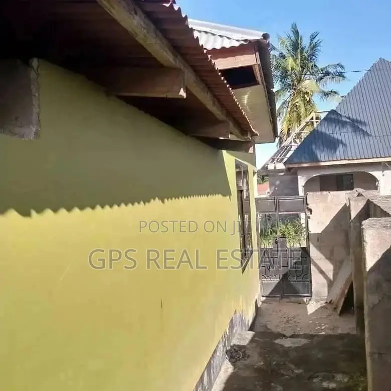2 Bedrooms House for Sale in Evans Mansah, Ilala