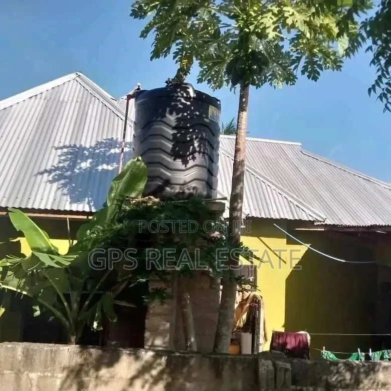2 Bedrooms House for Sale in Evans Mansah, Ilala
