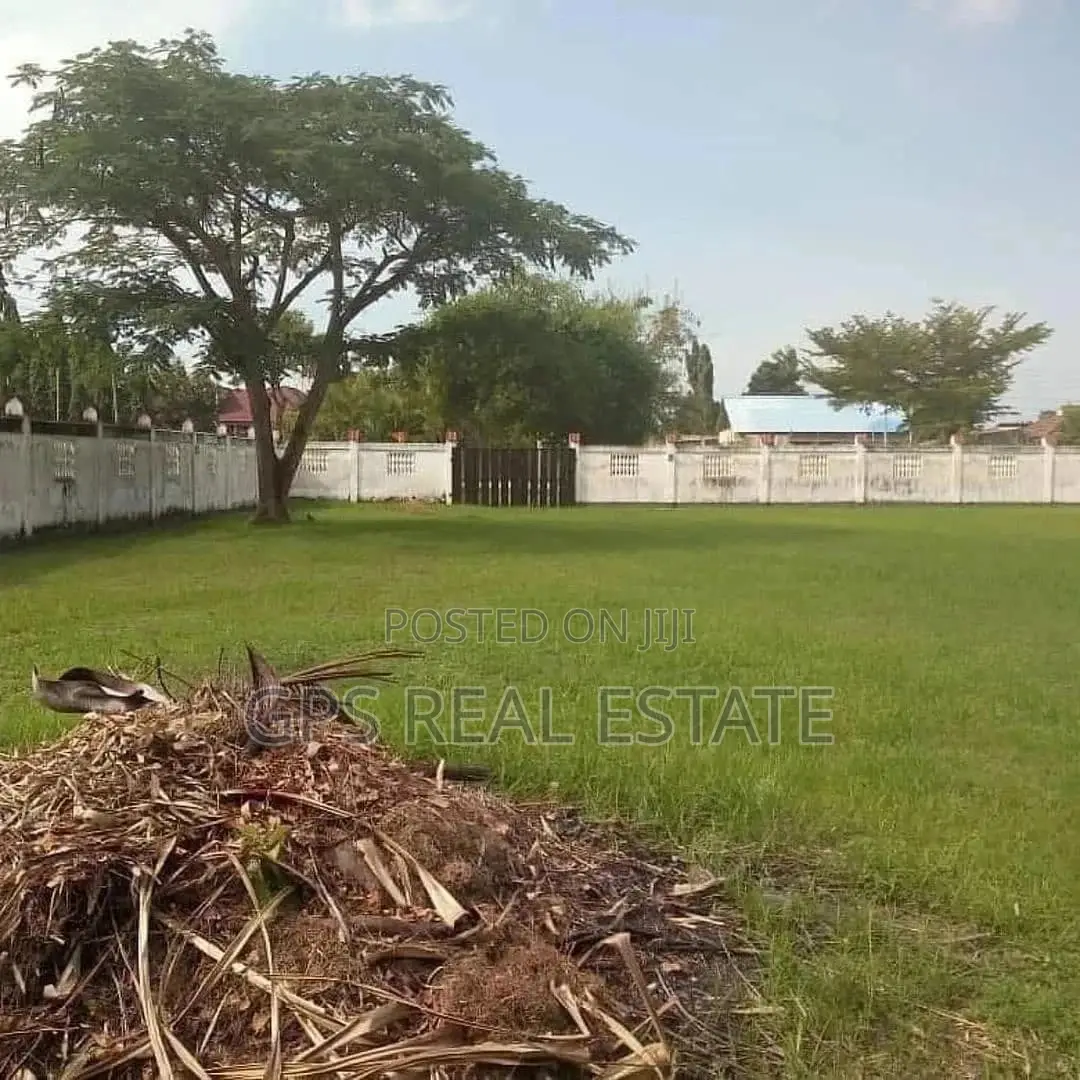 300mil ( Plot for Sale Mbezi Beach)#%