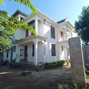 6 Bedrooms House for Sale in Evans Mansah, Kigamboni
