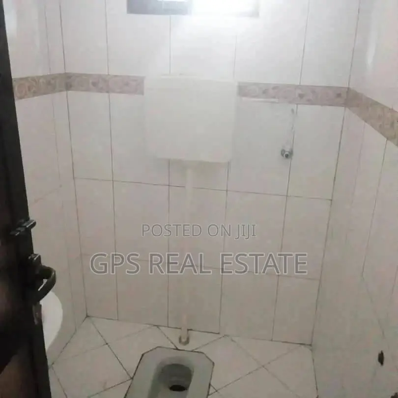 200mil( House for Sale at Goba)