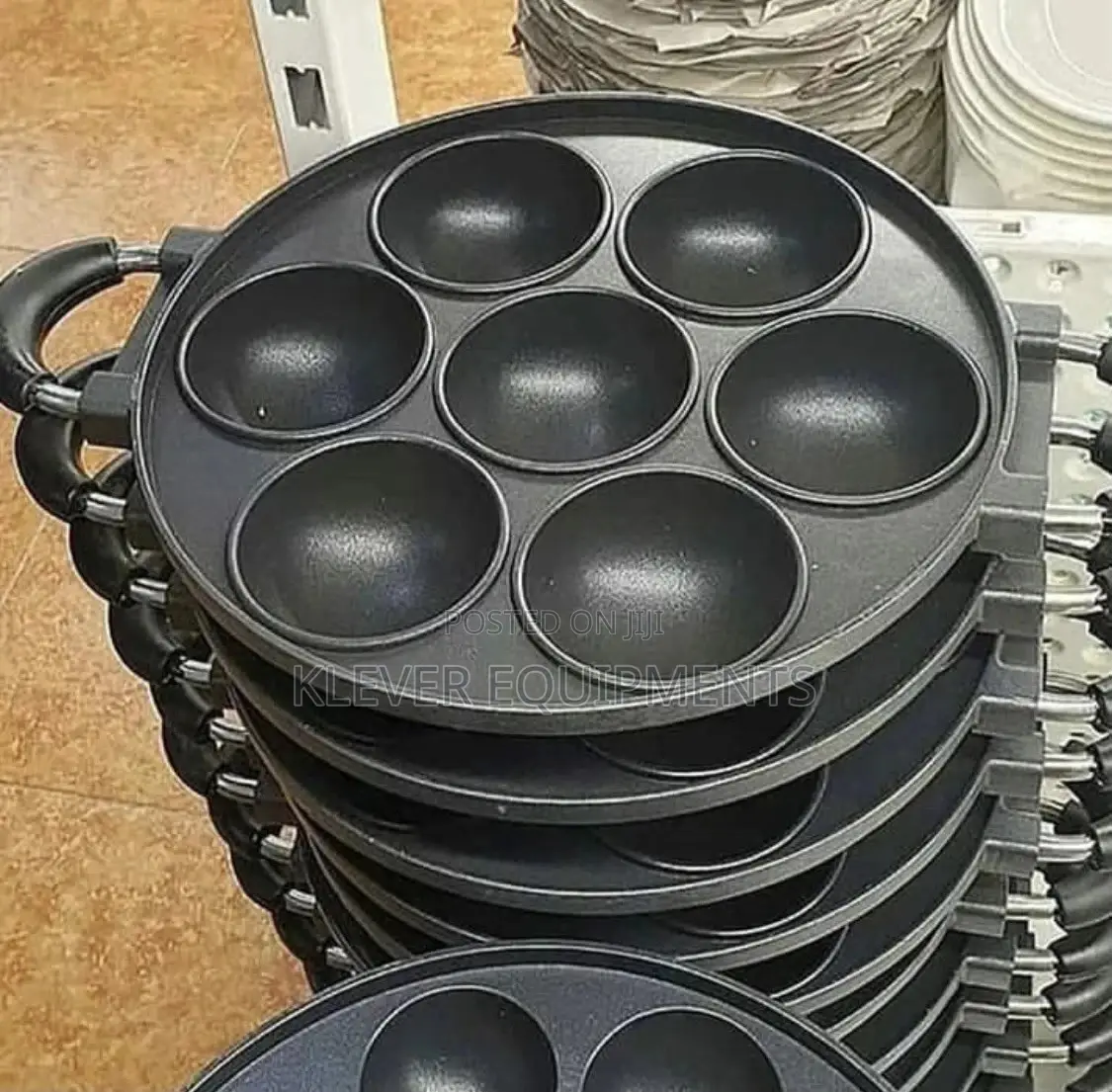 Kitumbua Pan