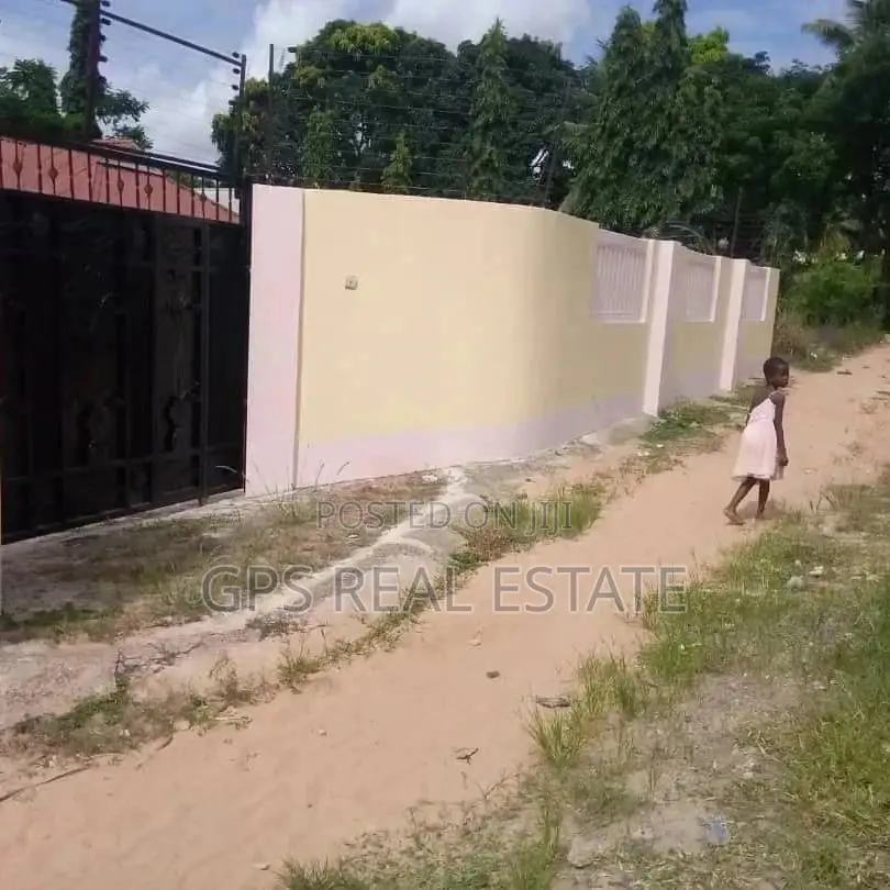4bdrm House in Evans Mansah, Kinondoni for Sale