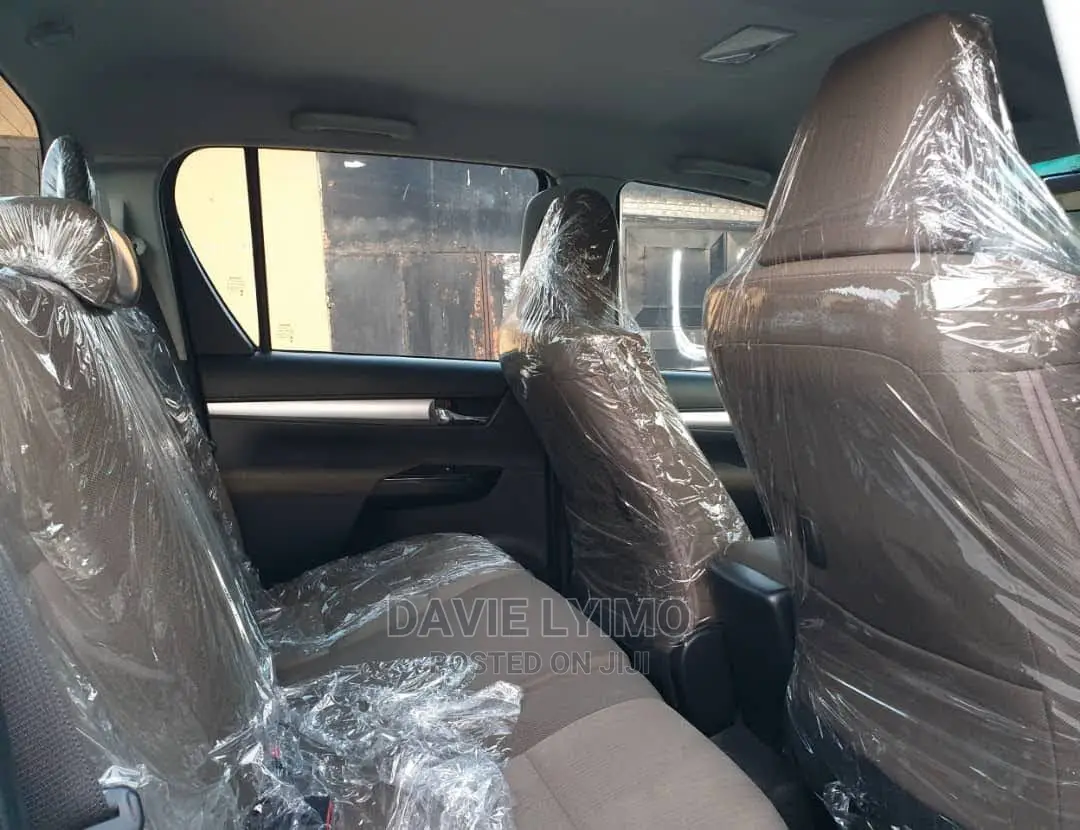 New Toyota Hilux 2016 White