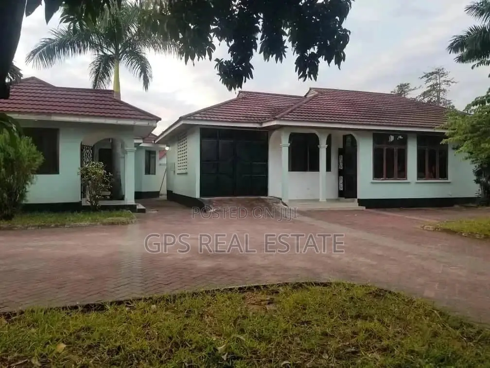 4bdrm House in Evans Mansah, Kinondoni for Sale