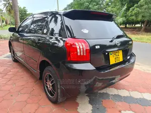 Toyota Corolla RunX 2002 Black