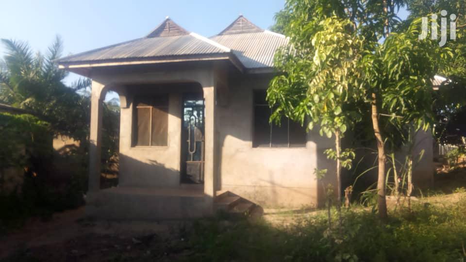 Nyumba Inauzwa
