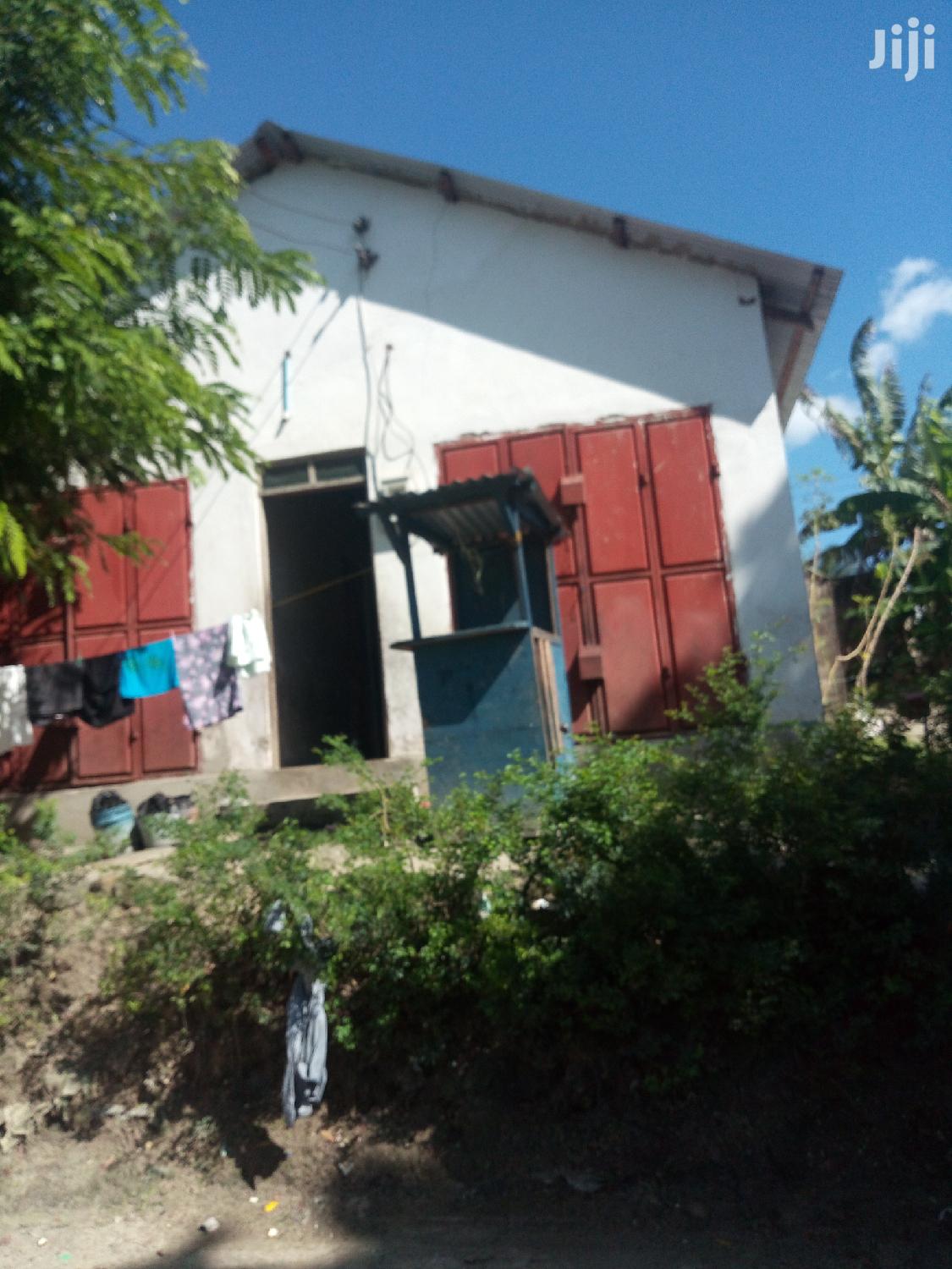 Nyumba Inauzwa