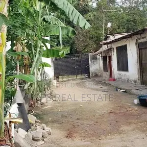 300mil ( Plot for Sale at Mbez Beach Goigi