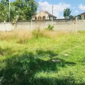 250mil ( Plot for Sale Mbezi Beach Rainbow)