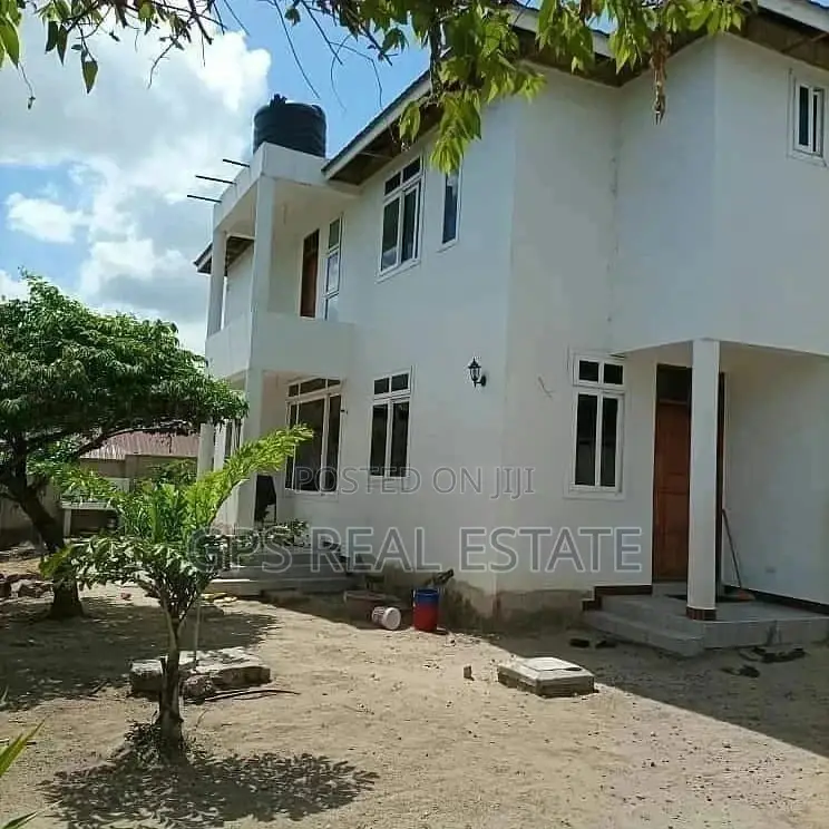 4bdrm House in Evans Mansah, Kinondoni for Sale