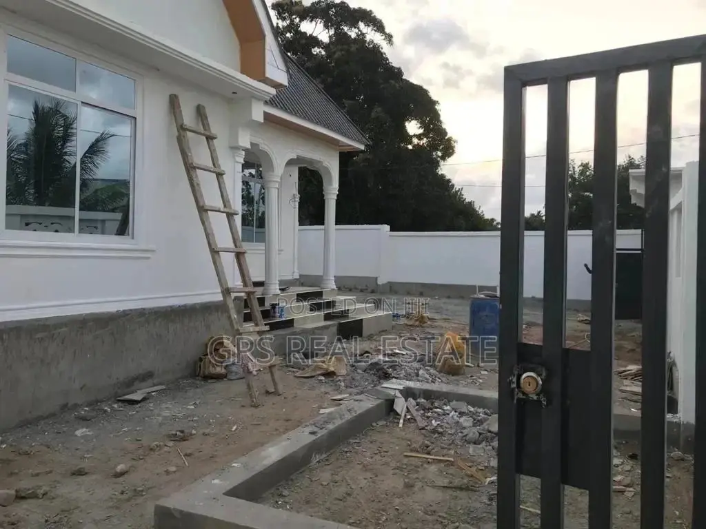 4bdrm House in Evans Mansah, Temeke for Sale