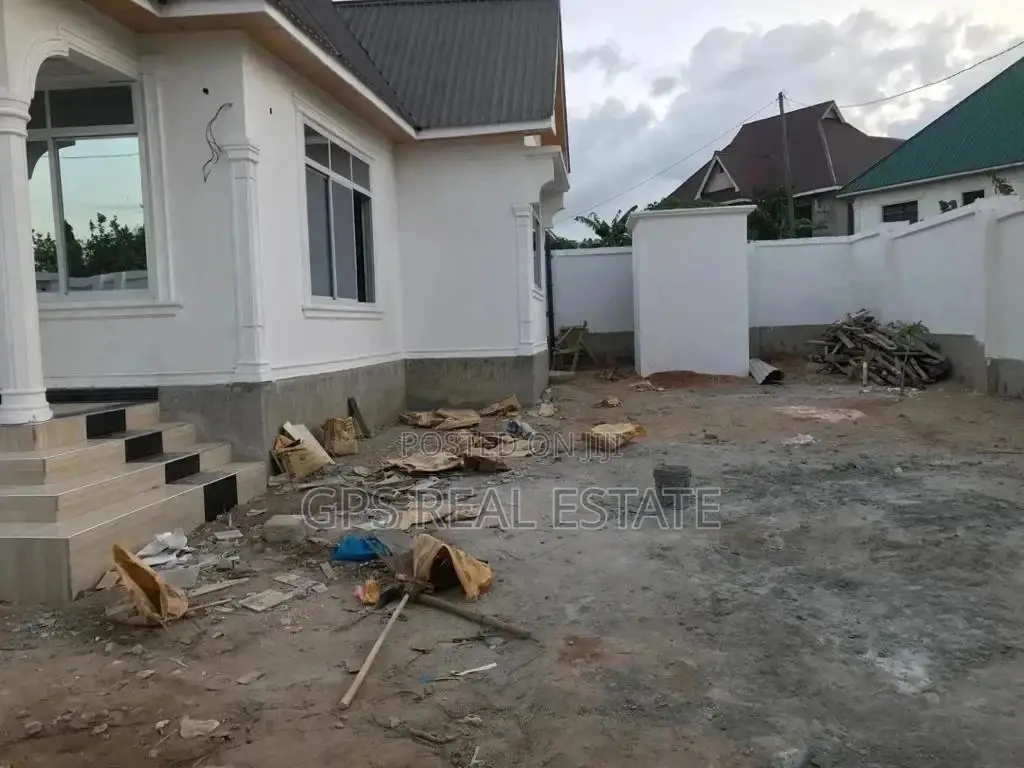 4bdrm House in Evans Mansah, Temeke for Sale