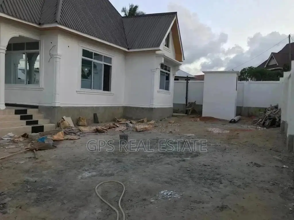 4bdrm House in Evans Mansah, Temeke for Sale