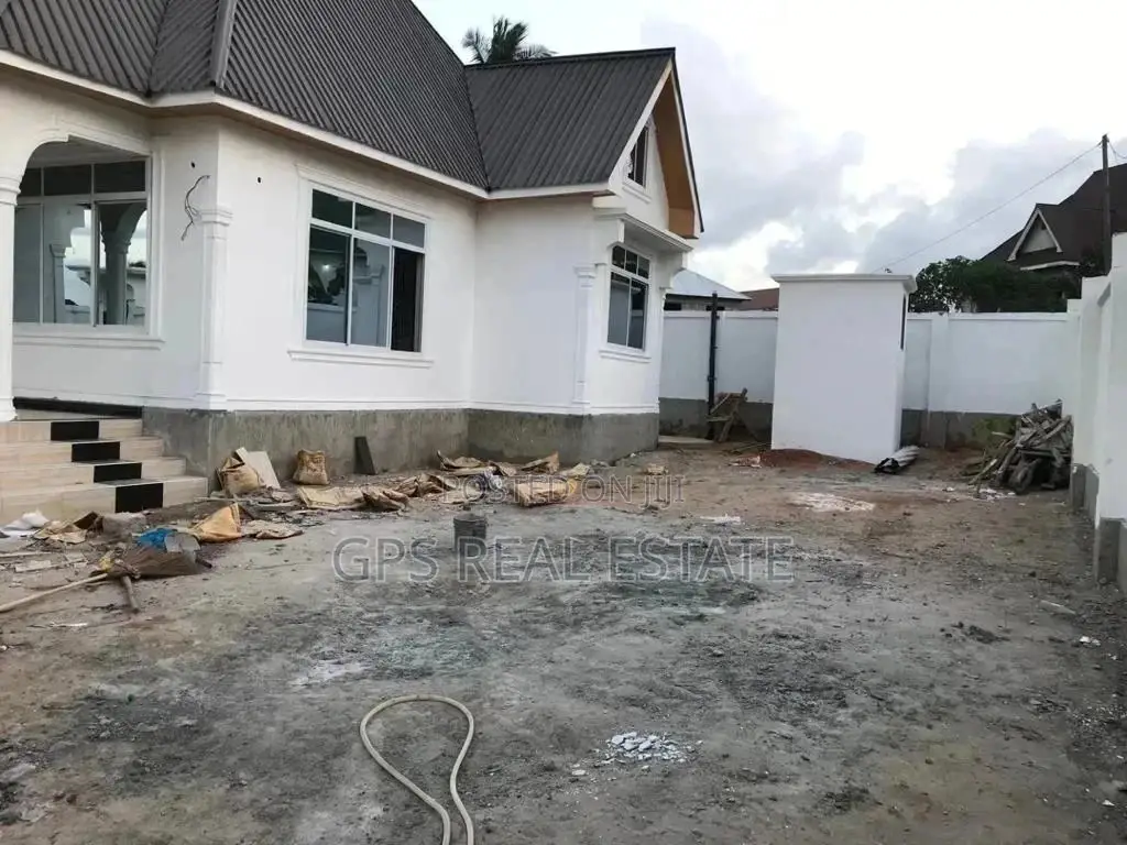 4bdrm House in Evans Mansah, Temeke for Sale