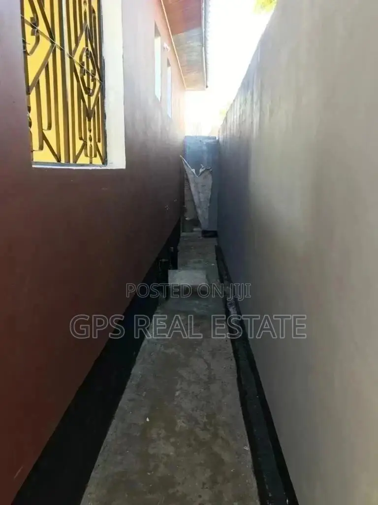 3bdrm House in Evans Mansah, Mbagala for Sale