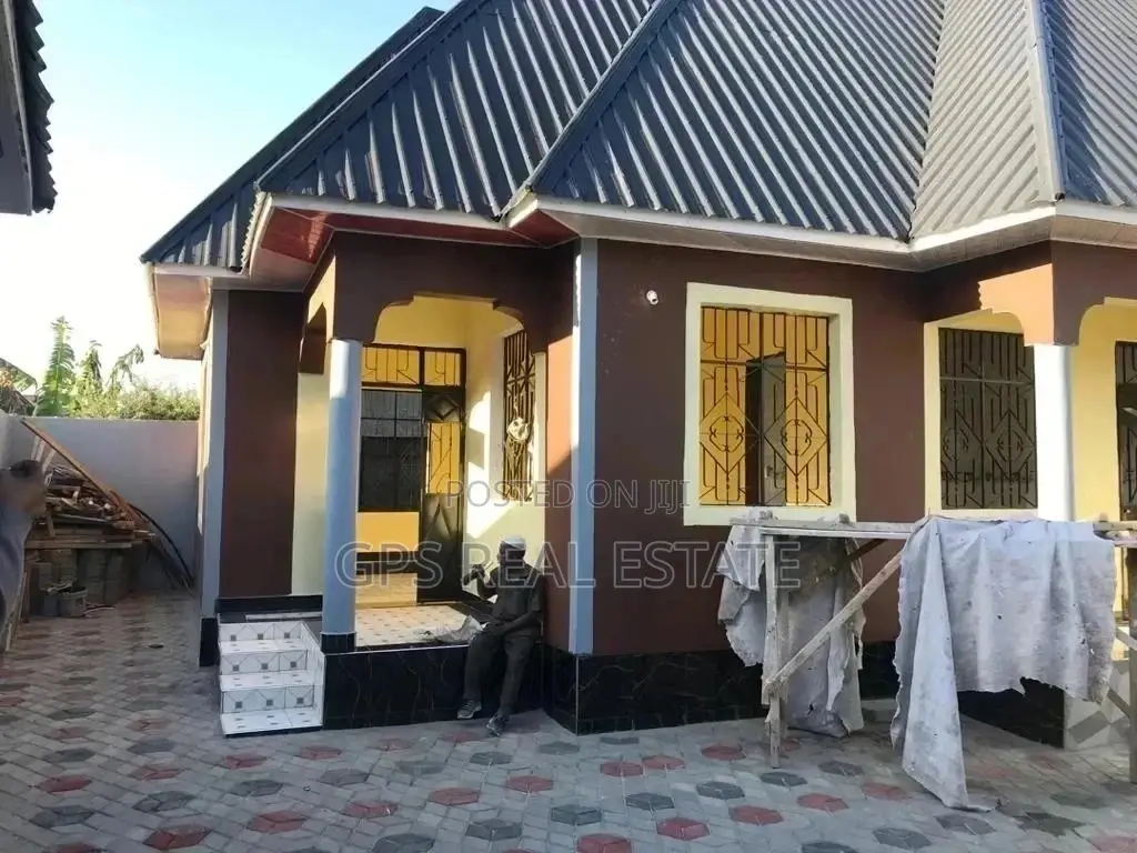 3bdrm House in Evans Mansah, Mbagala for Sale