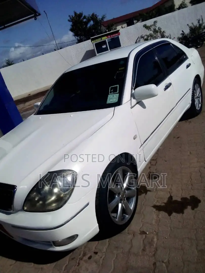 Toyota Brevis 2002 Pearl