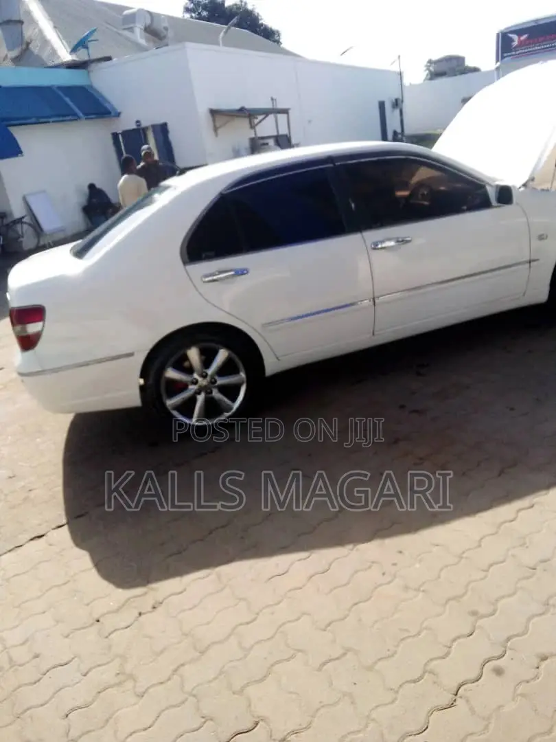 Toyota Brevis 2002 Pearl