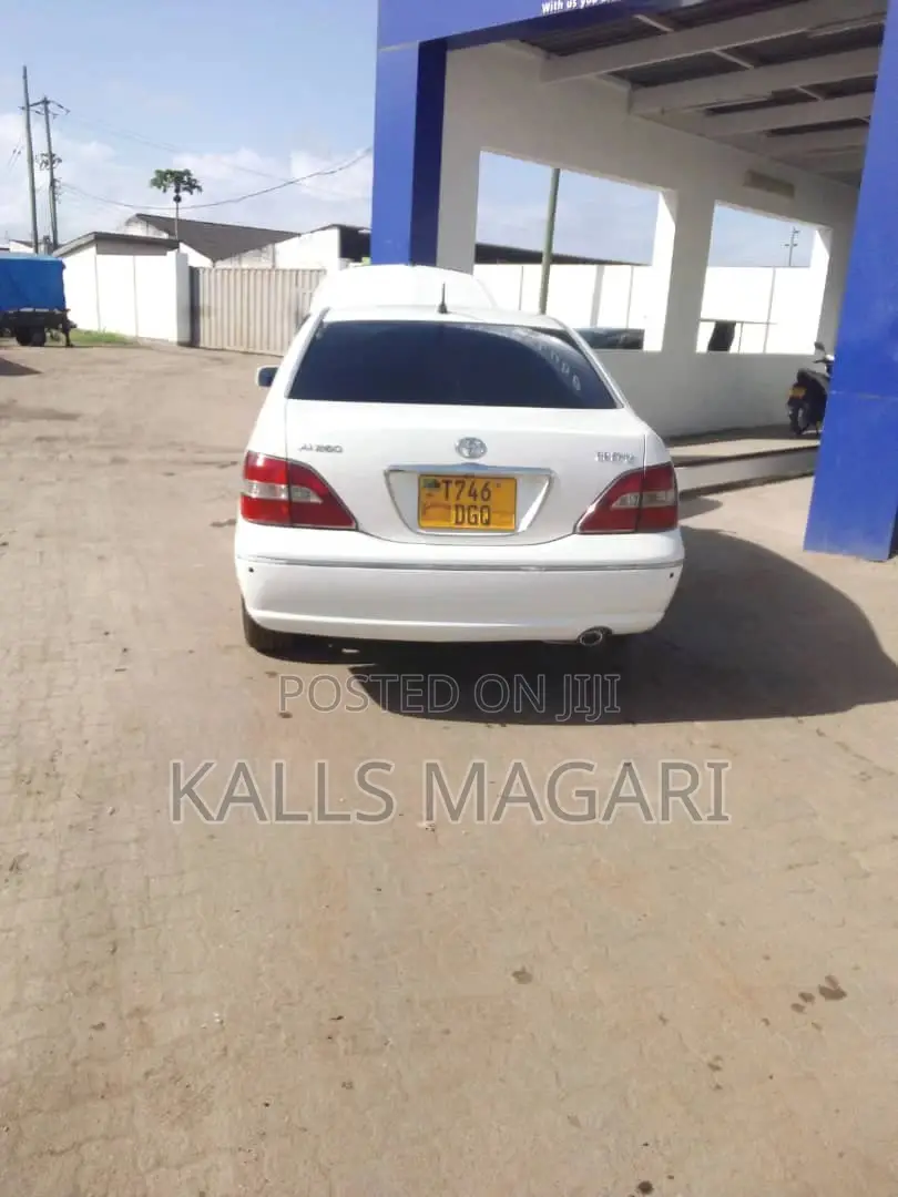Toyota Brevis 2002 Pearl