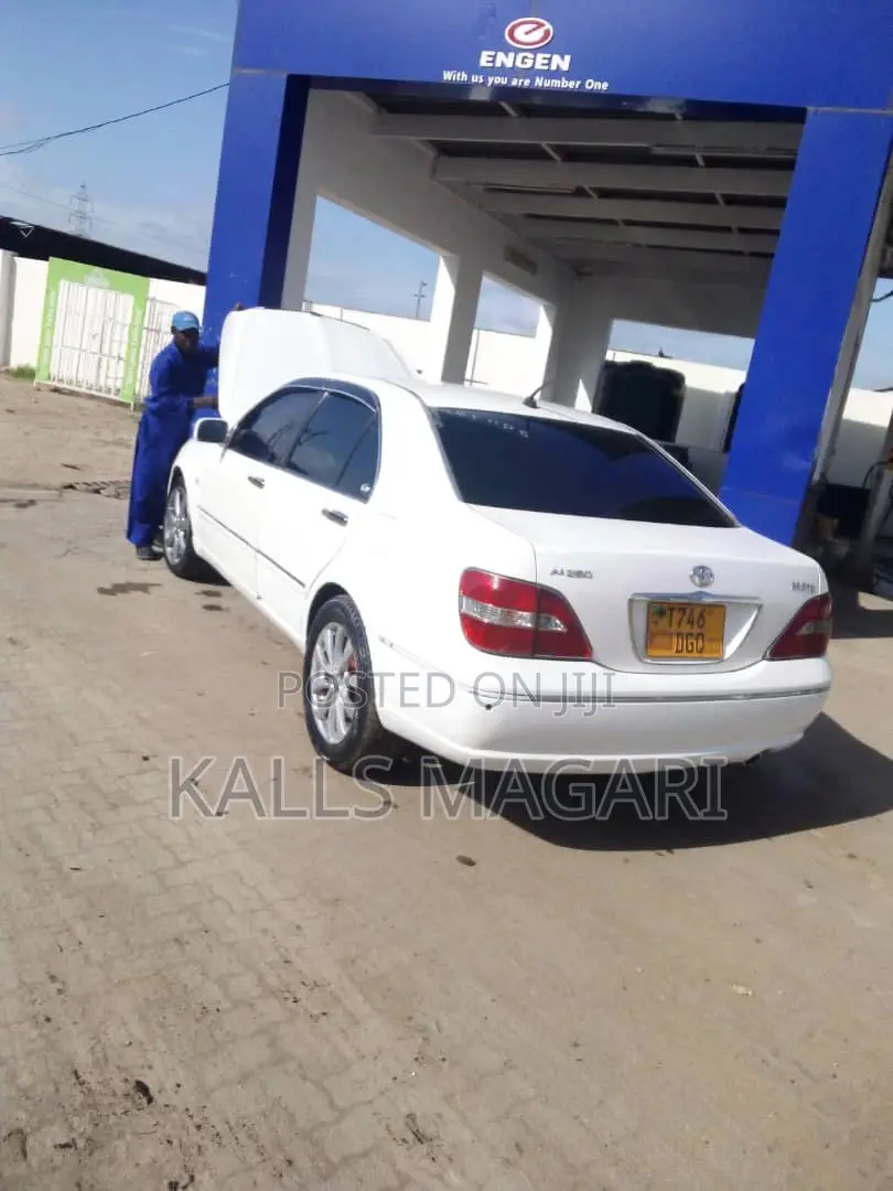 Toyota Brevis 2002 Pearl