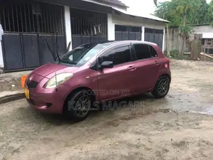 Toyota Vitz 2005 Brown