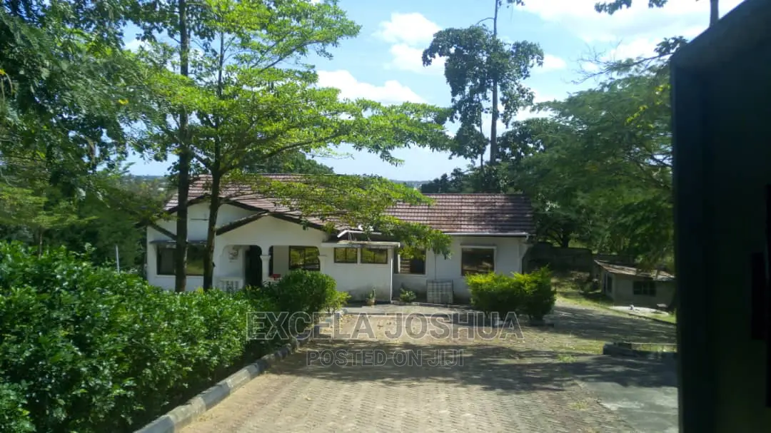 5bdrm House in , Mbezi for Sale