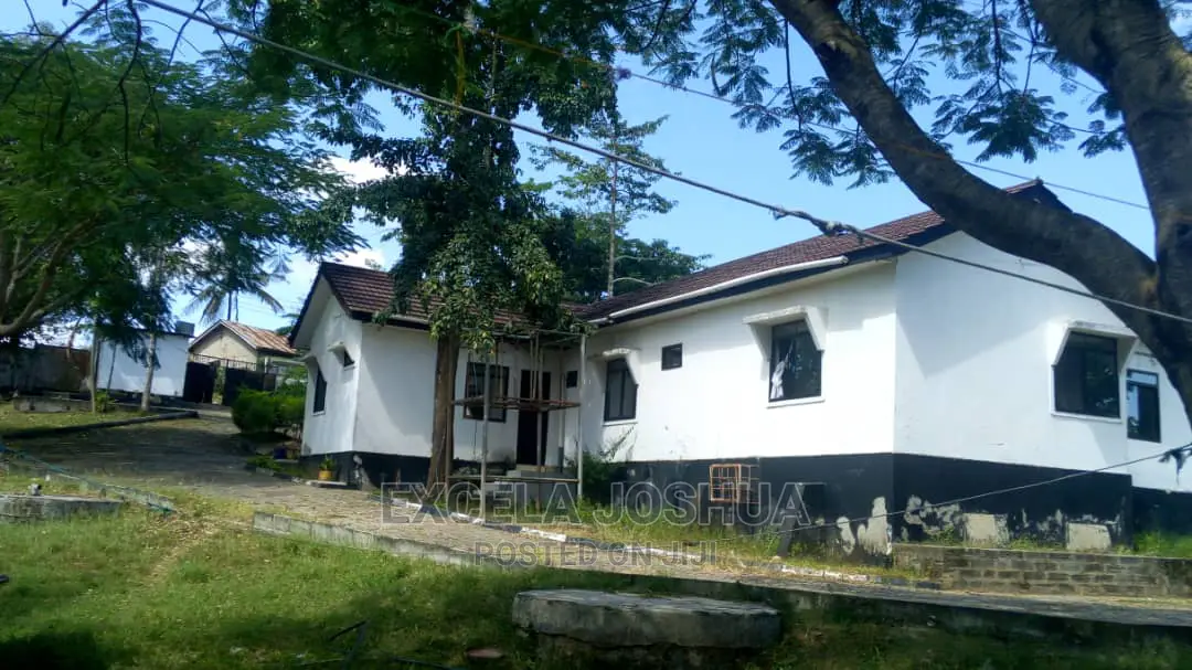 5bdrm House in , Mbezi for Sale