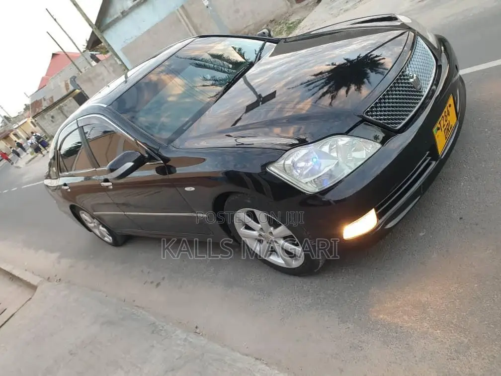 Toyota Crown 2005 Royale Black