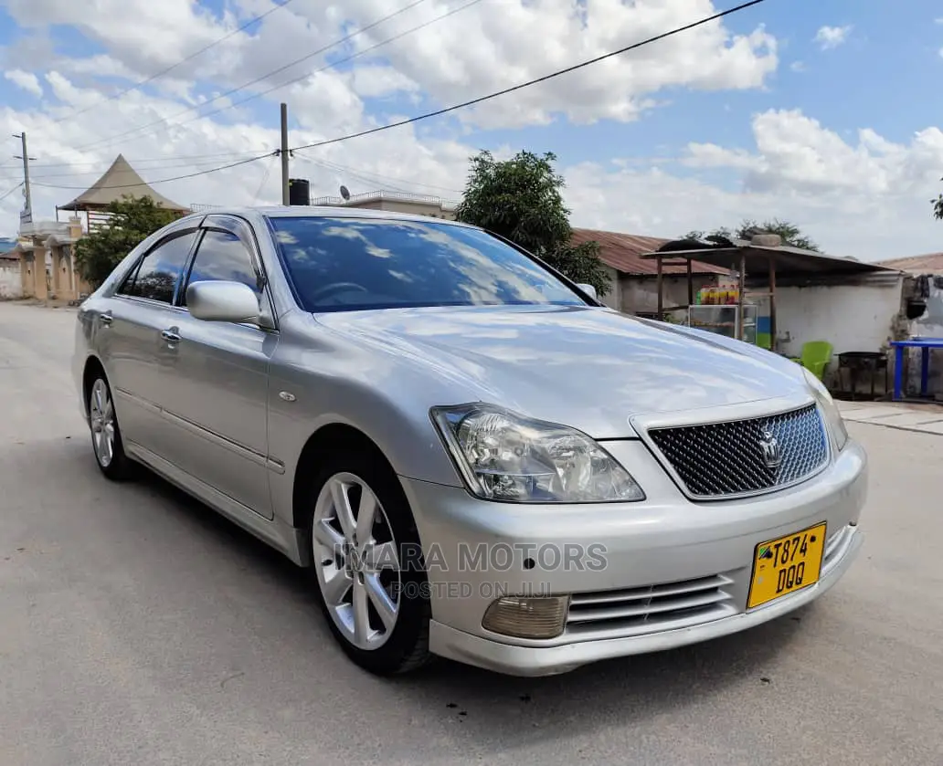Toyota Crown 2007 Silver