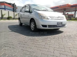 Toyota Corolla Spacio 2005 Silver