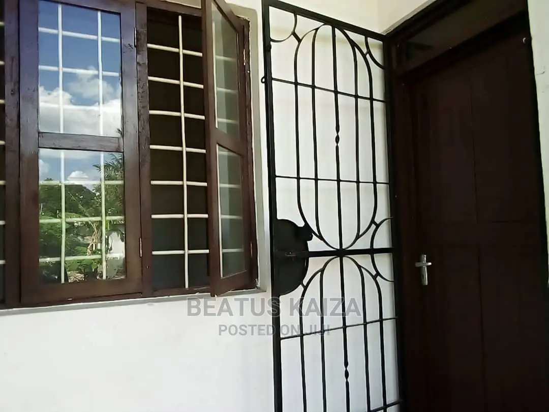 2bdrm House in Located Mikocheni for rent