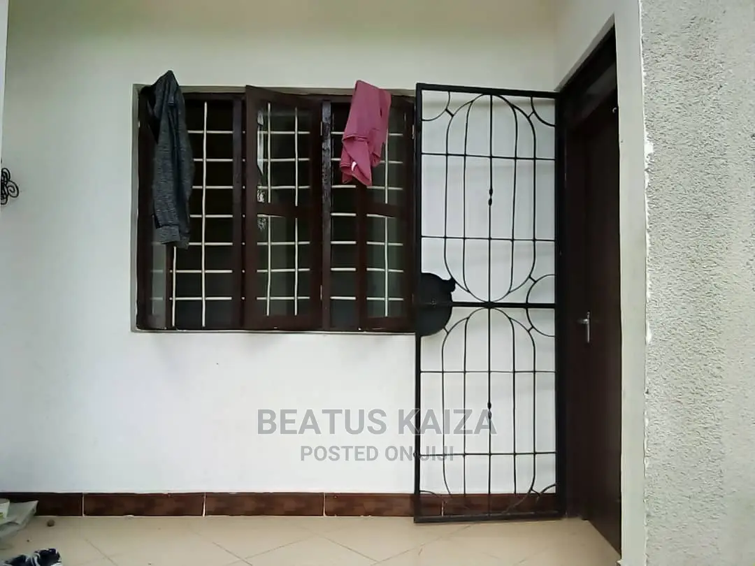 2bdrm House in Located Mikocheni for rent