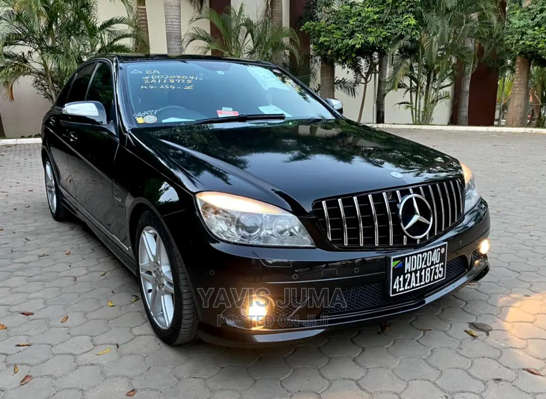 Mercedes-Benz C200 2008 Black