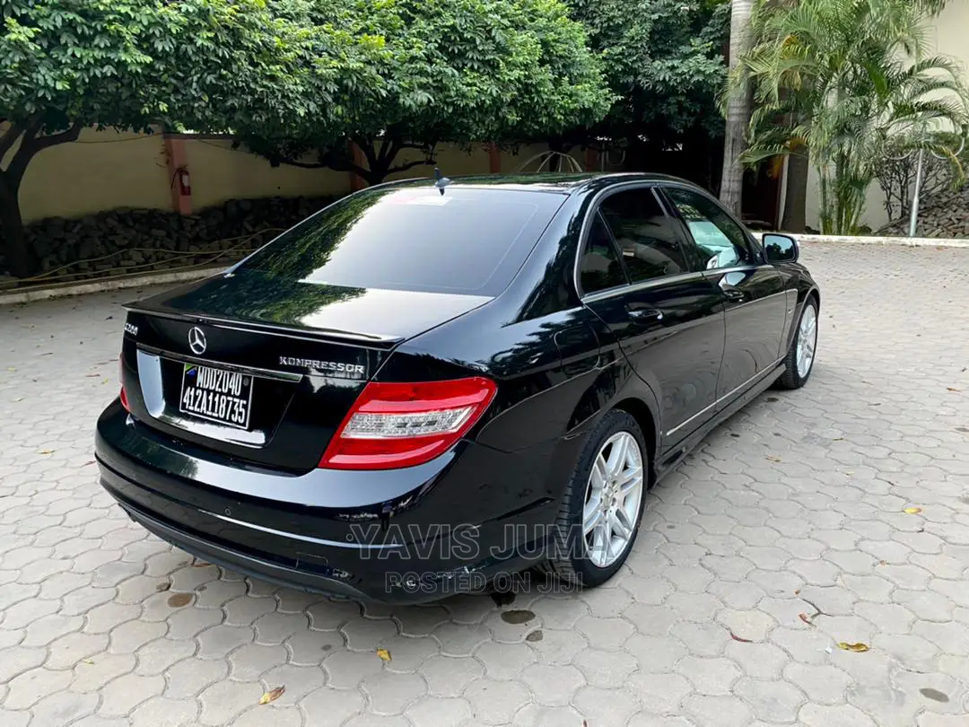 Mercedes-Benz C200 2008 Black