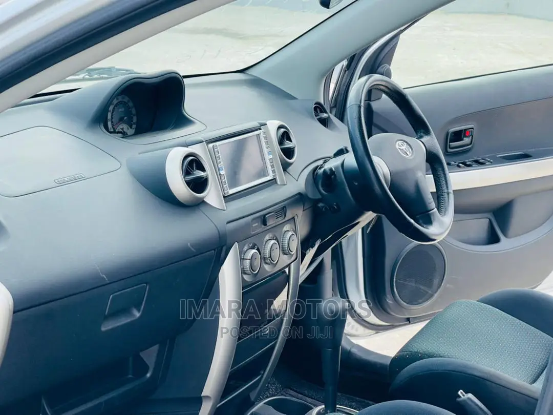Toyota IST 2006 Gray