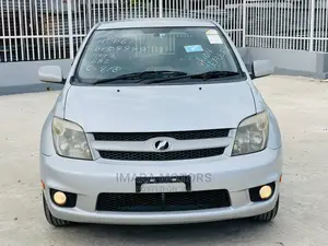 Toyota IST 2006 Gray