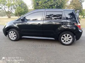 Toyota IST 2004 Black